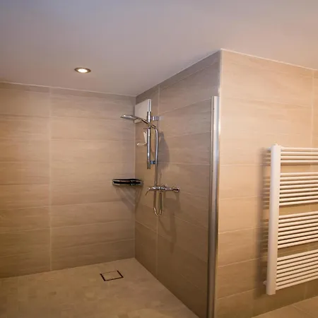 Apartment Modern With Garden, With Access To Sauna *